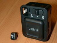 �~���[�X�C�b�`�B