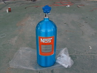 NOS(Nitrous Oxide Systems)�^���N
