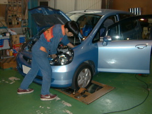 コンパ号、押さえつけられています。